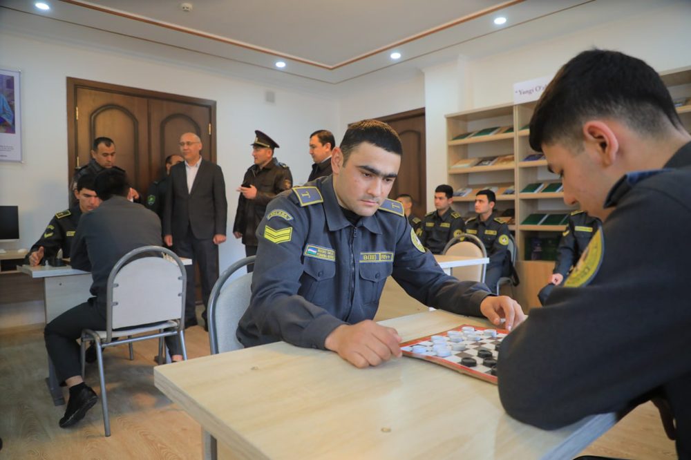В Бухарском государственном педагогическом институте по случаю «Дня молодёжи» проведены военно-спортивные мероприятия