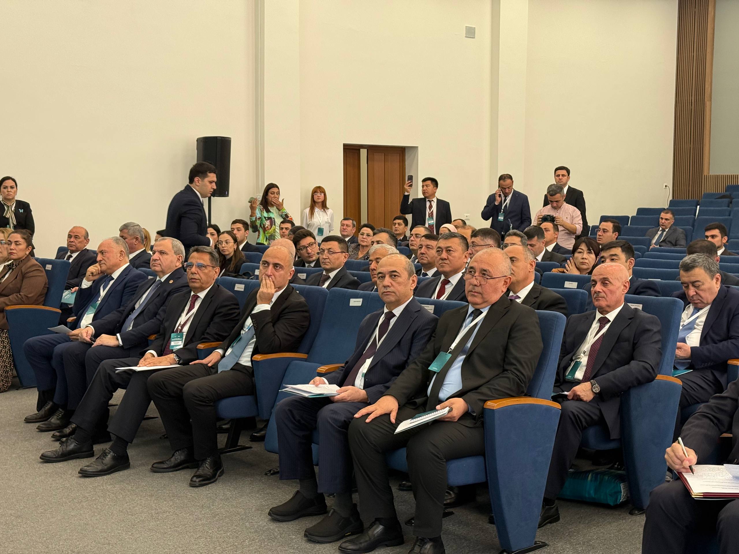 Узбекистан–Азербайджан: делегация БГПИ участвует во II форуме ректоров